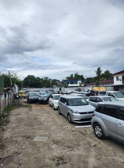 A picture of Plot for sale with clean title dead Location Opposite shoppers