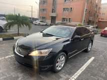 A picture of This is crystal clean used lexus Es350 2008 model full