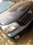 A picture of clean and sound Toyota Highlander limited 2005 model registered