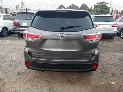 A picture of New foreign used 2015 Toyota Highlander For Sale .