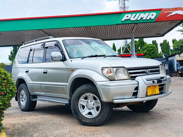 A picture of Toyota Prado Mchaga 0712188493