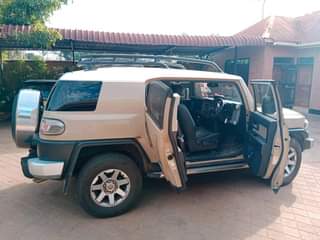 A picture of 2015 Toyota FJ Cruiser