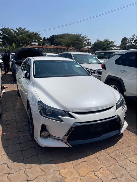 A picture of Mark X GS Edition 2013 Model Cash price 65M ugx