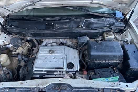 A picture of Lexus Rx 300 toks standard registered 09066107030 