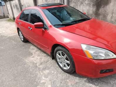 A picture of Neatly used 2005 Honda Accord with everything working perfectly well