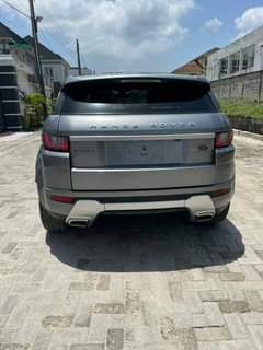 A picture of RR