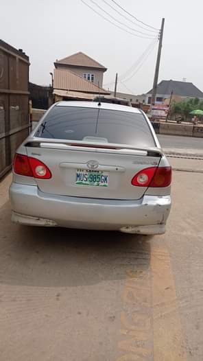 A picture of Another Awoof 2005 Toyota Corolla engine gear and ac working
