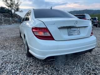 A picture of 2009 C300