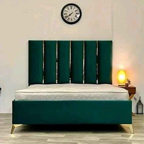 A picture of Sofa intebe