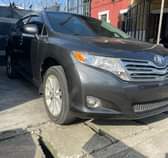 A picture of AVAILABEL SUPER CLEAN VENZA XLE THUMPSTART 2012 MODWL PRICE 7