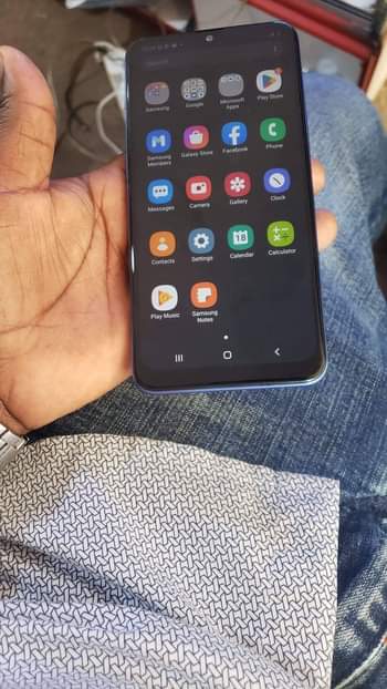 A picture of Samsung A10s