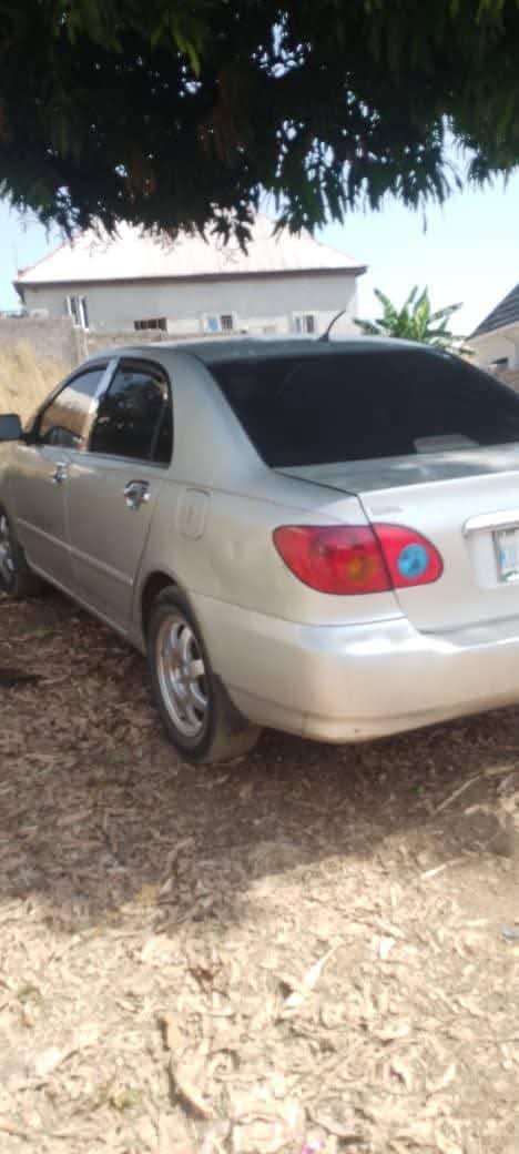 A picture of Car s