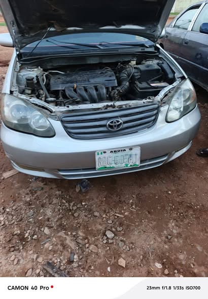 A picture of 04 TOYOTA COROLLA