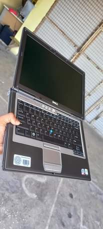 A picture of Dell d620 Hdd 320Gb Ram 2Gb WiFi DvD Bettery 2hrs