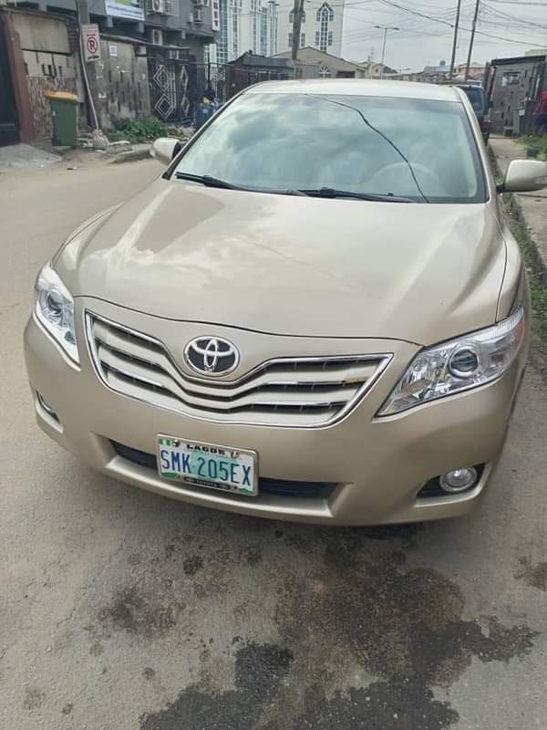 A picture of Toks standard 2007 Toyota Camry LE Few months used Pure