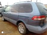 A picture of 2000 Toyota sienna Toyota sienna 2000