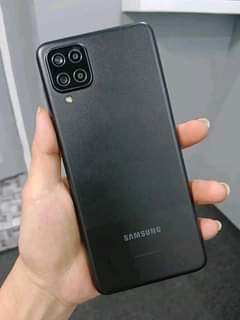 A picture of SAMSUNG GALAXY A12