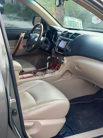 A picture of 2013 Toyota Highlander