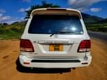 A picture of TOYOTA LAND CRUISER