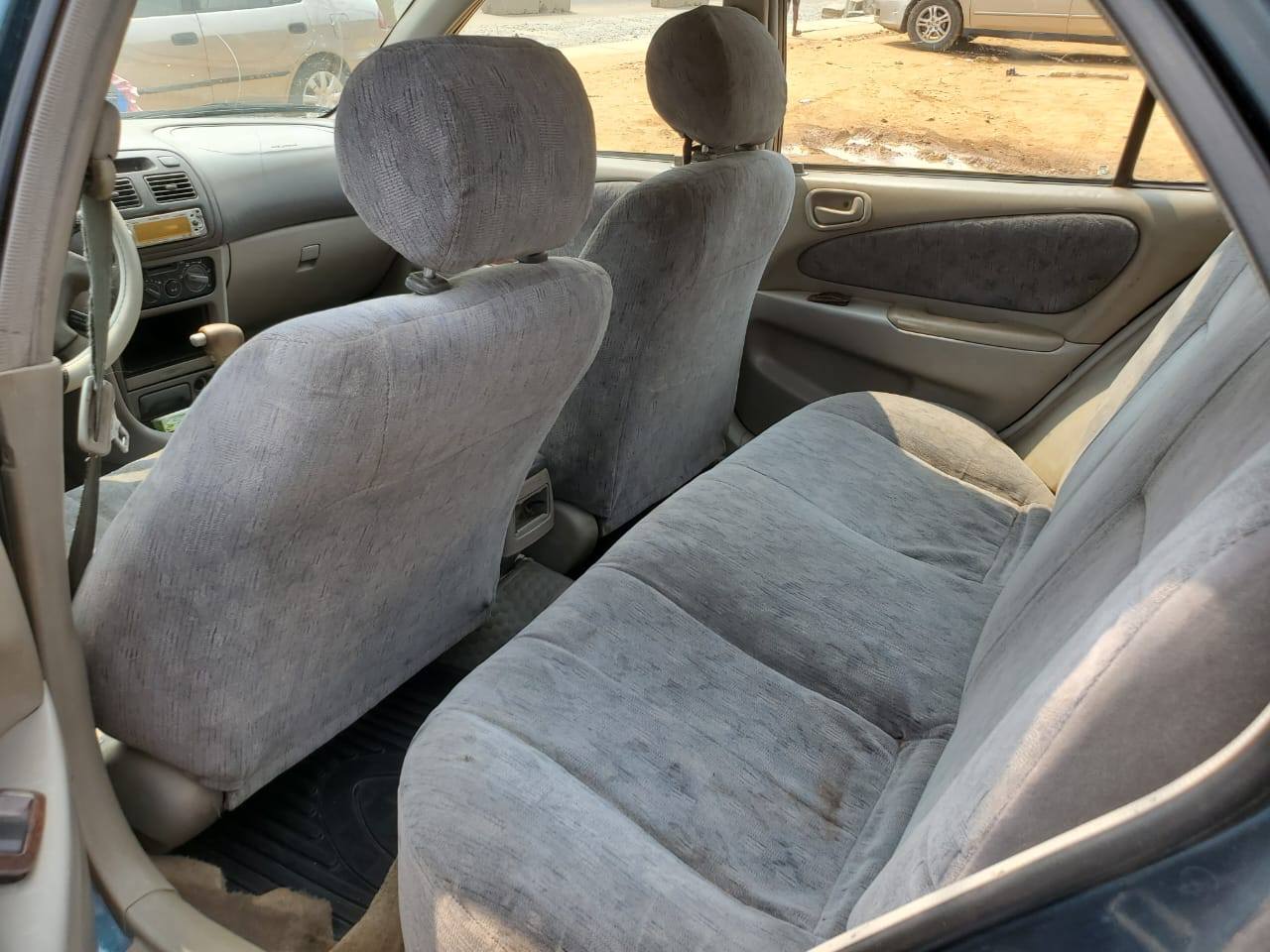 A picture of TOYOTA COROLLA