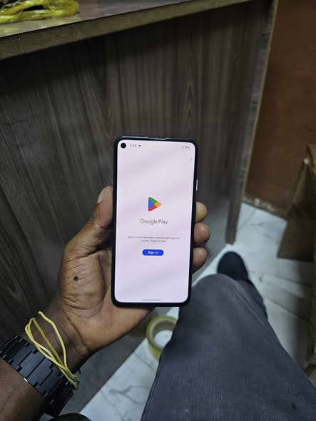 A picture of Google pixel 4a 5g 128gb