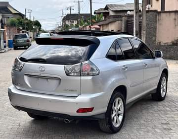 A picture of KinzzyAuto s LTD 08109018982 13 700 000 Refer and earn