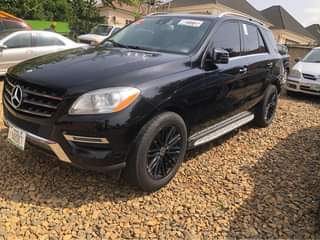 A picture of 2013 Ml350 Benz