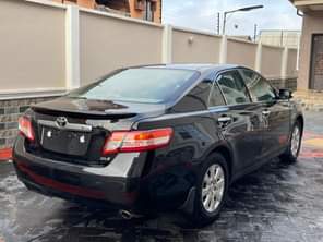 A picture of WOW This is premium standard Toyota Camry 2007 model xle