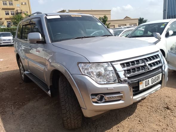 A picture of Pajero Mitsubishi GDI Model 2016 Petrol Engine 0787181703 0704482571 Whatsapp