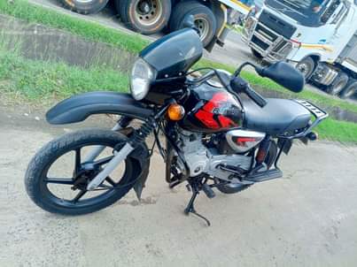 A picture of Boxer 125