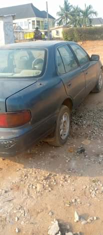 A picture of Toyota Camry orobo 2001