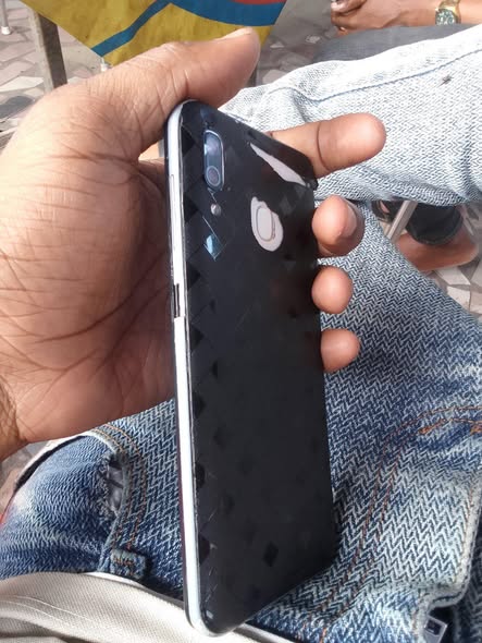 A picture of Samsung a30