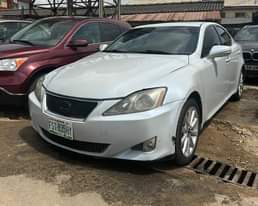 A picture of Lexus is250 09