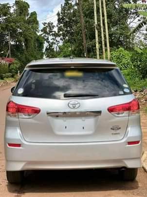 A picture of Toyota wish