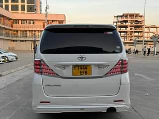 A picture of  PRICE BEI 25.9M ON SALE TOYOTA VERFIRE EFB 0749655705