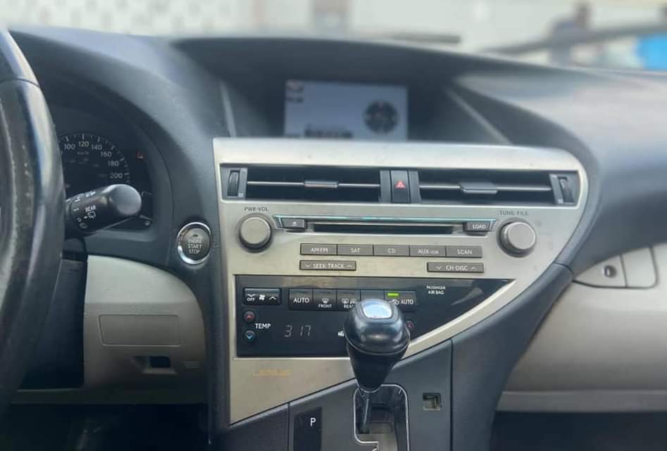 A picture of Lexus RX350 2012