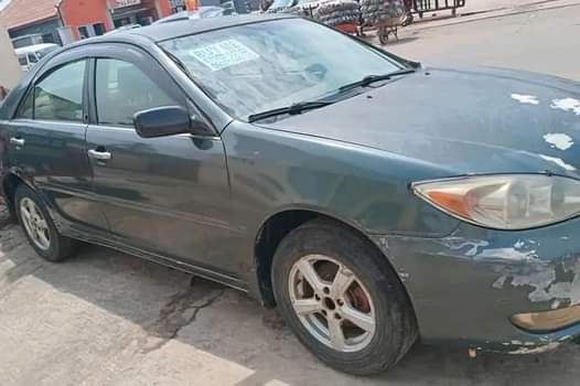 A picture of 2004 Toyota Camry Well maintained. Big daddy. first body Good