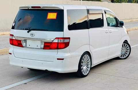 A picture of Toyota Alphard DX On Sale