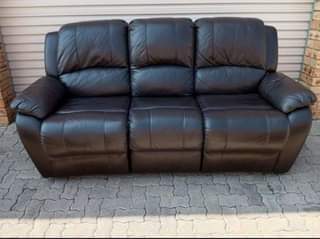 classifieds/furniture sofas