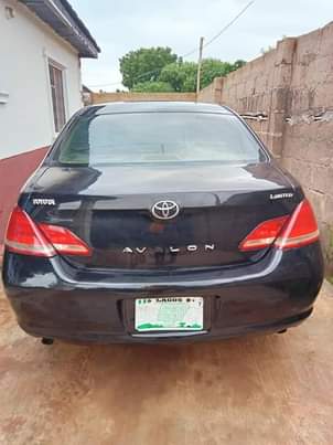 A picture of Am selling my Toyota Avalon