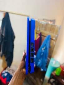 A picture of PlayStation 4 slim