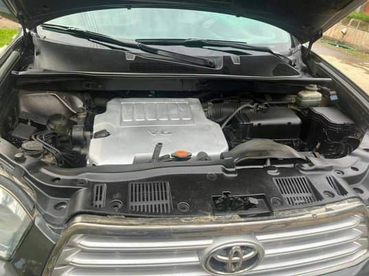 A picture of 2008 Toyota Highlander Toyota