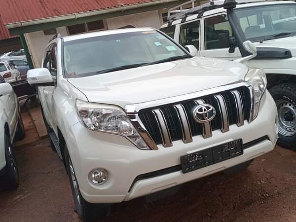 A picture of WE BUY AND SELL CARS 0756528174 0784083086