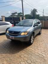 A picture of Extremely clean total first body Lexus RX330 2005 going for
