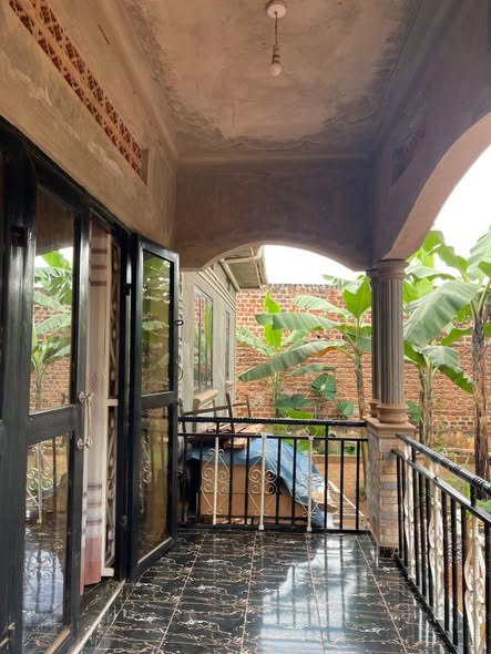 A picture of 8House on sale with 3bedrooms sitting dining and galage is