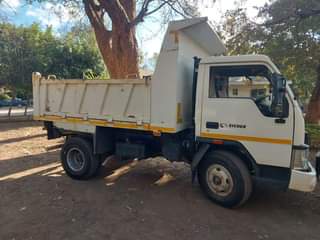 tipper truck