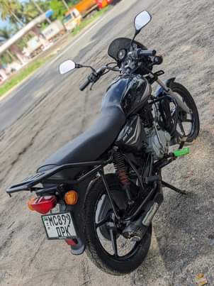 A picture of Boxer 125cc Call WhatsApp 0766670030 Maongezi yapo