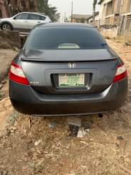 A picture of 2008 honda civic 07018878088