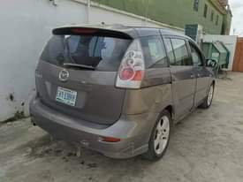 A picture of 2006 Mazda Mazda5