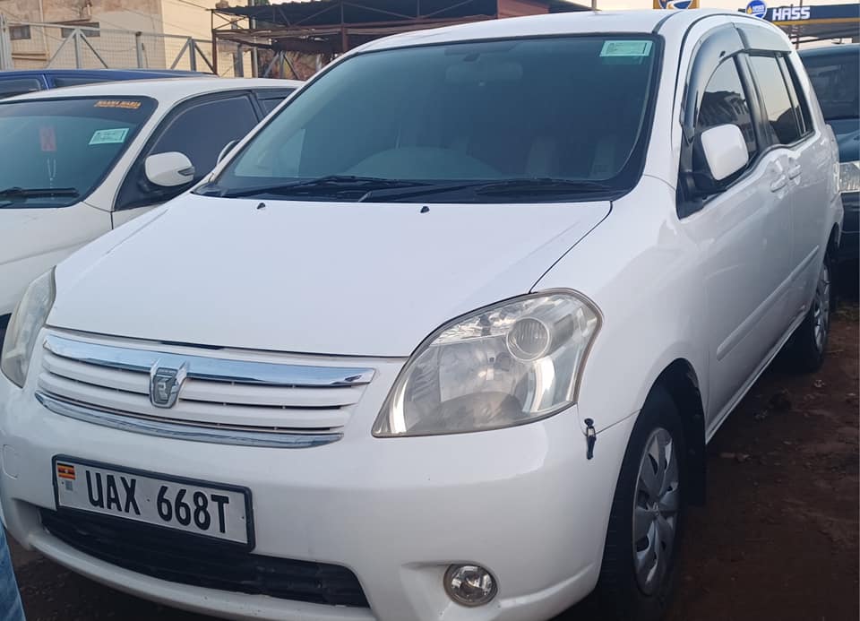 A picture of TOYOTA RAUM UAX PRICE 13.5M 0708 205740